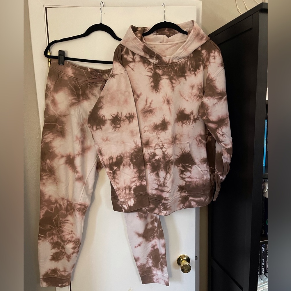 Lululemon Scuba Sweat Set